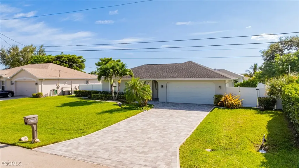 3810 SE 12th Place Cape Coral FL 33904