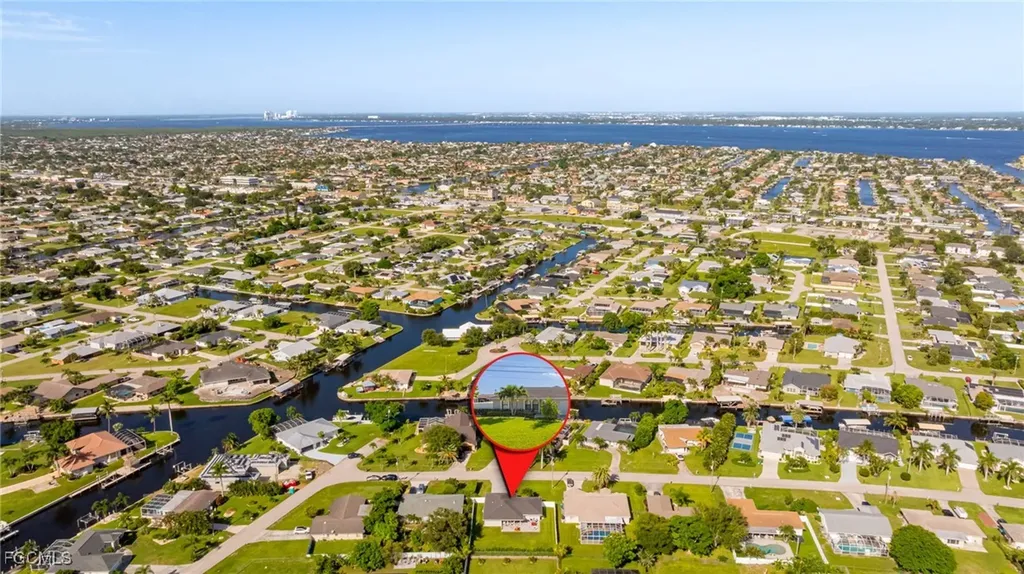 3810 SE 12th Place Cape Coral FL 33904