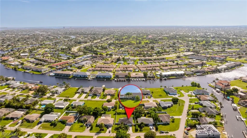 3810 SE 12th Place Cape Coral FL 33904