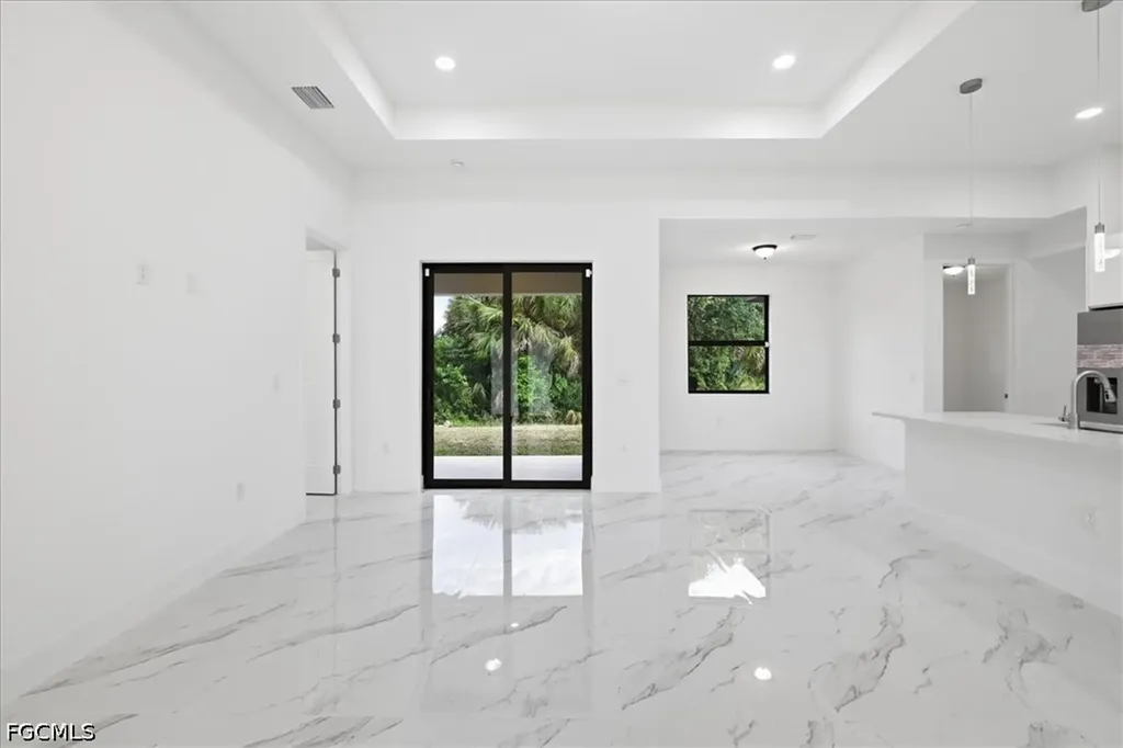 1436 Graham Circle Lehigh Acres FL 33936