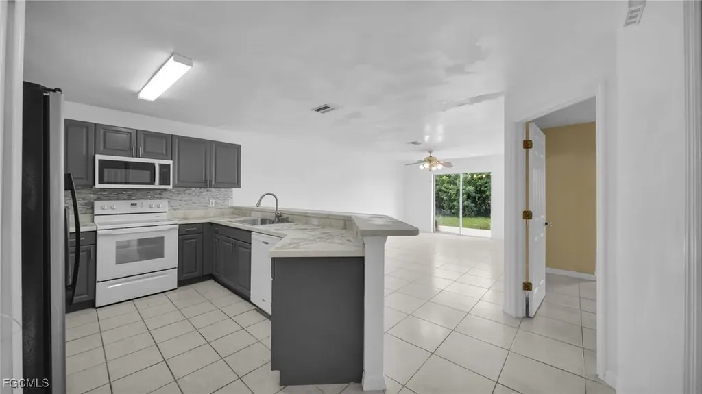 4551 22nd Street SW Lehigh Acres FL 33973