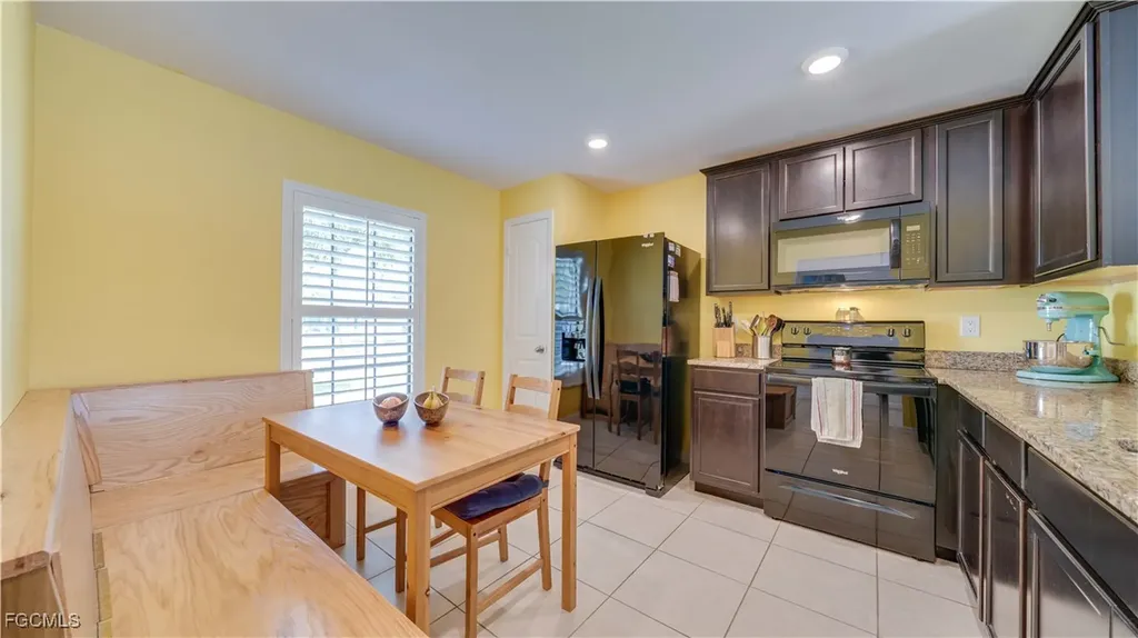 3327 Santa Barbara Boulevard Cape Coral FL 33914