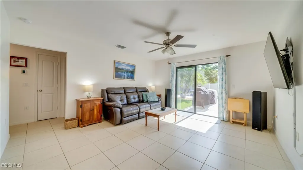 3327 Santa Barbara Boulevard Cape Coral FL 33914