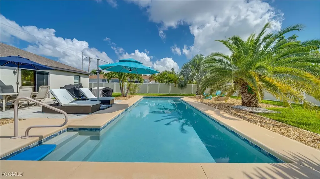 3327 Santa Barbara Boulevard Cape Coral FL 33914