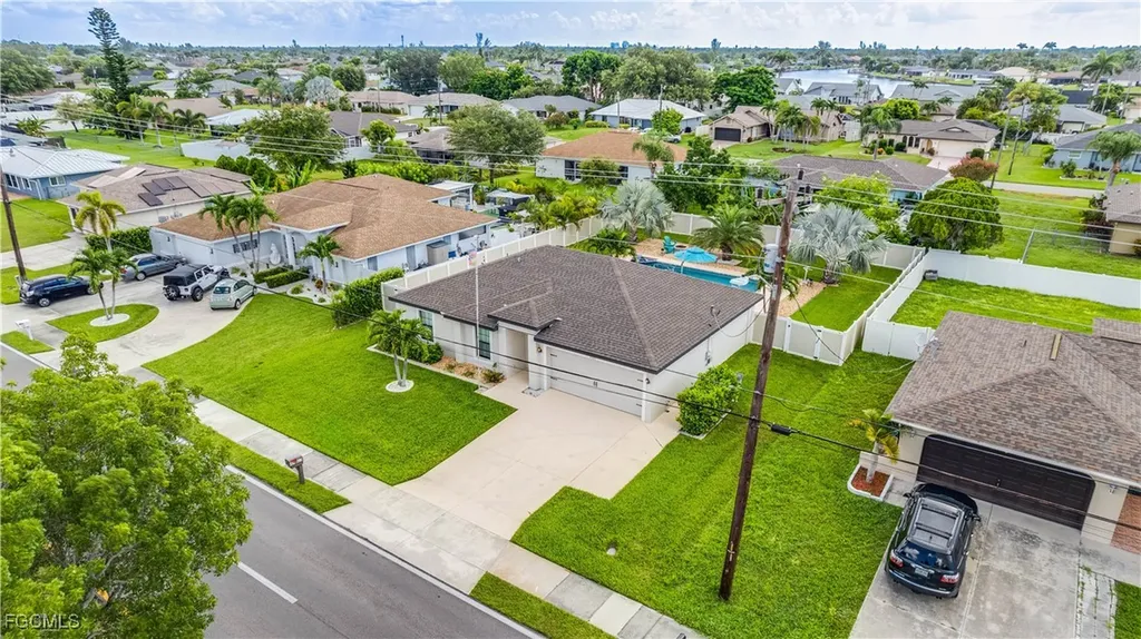 3327 Santa Barbara Boulevard Cape Coral FL 33914