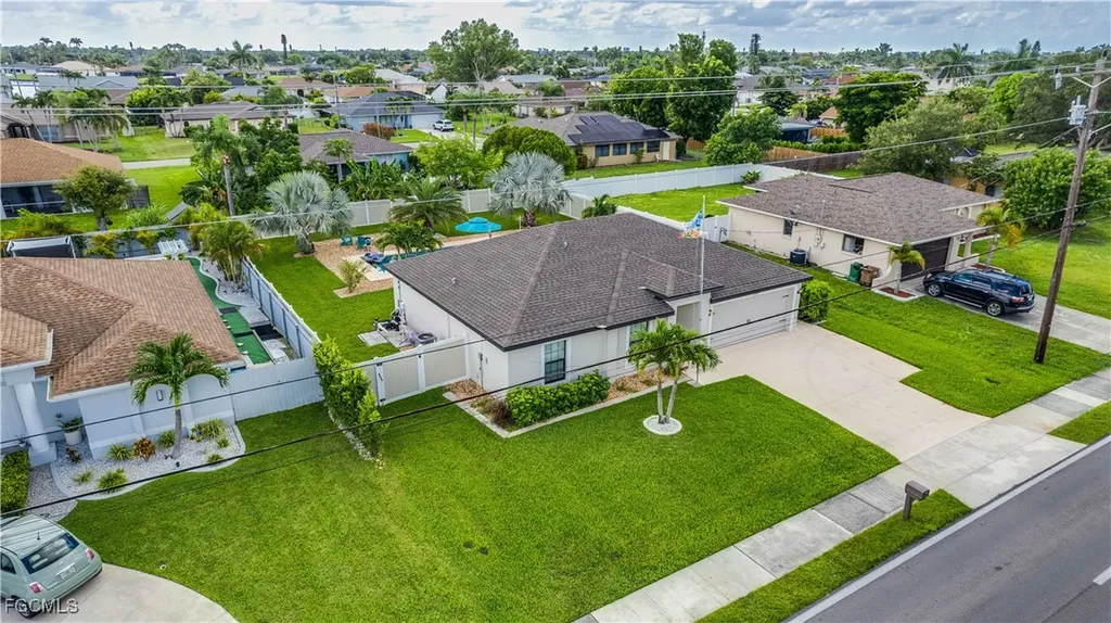 3327 Santa Barbara Boulevard Cape Coral FL 33914