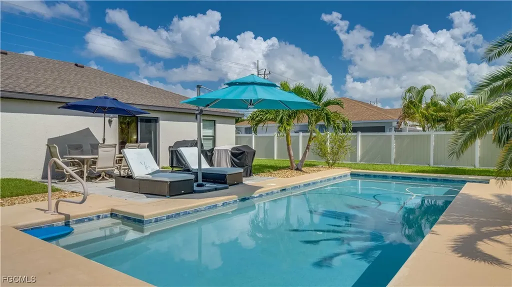 3327 Santa Barbara Boulevard Cape Coral FL 33914