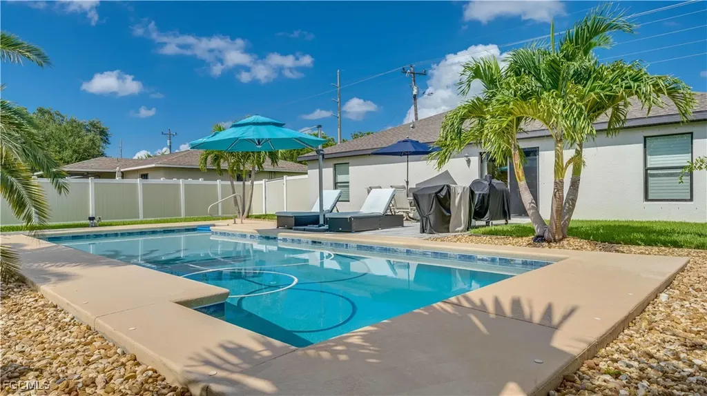 3327 Santa Barbara Boulevard Cape Coral FL 33914
