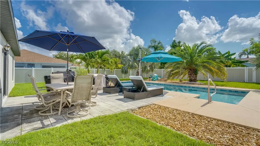 3327 Santa Barbara Boulevard Cape Coral FL 33914