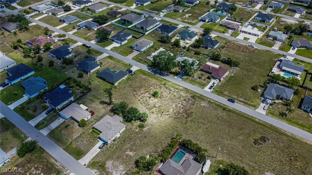 309 NW 4th Terrace Cape Coral FL 33993