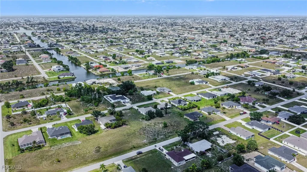 309 NW 4th Terrace Cape Coral FL 33993