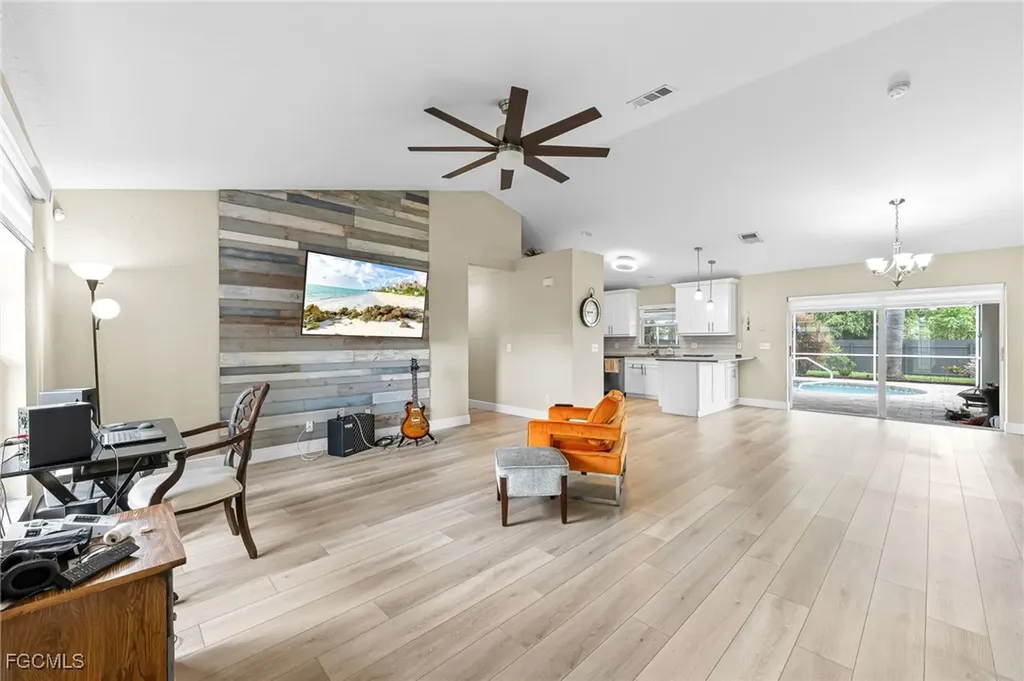 2335 SW 27th Street Cape Coral FL 33914