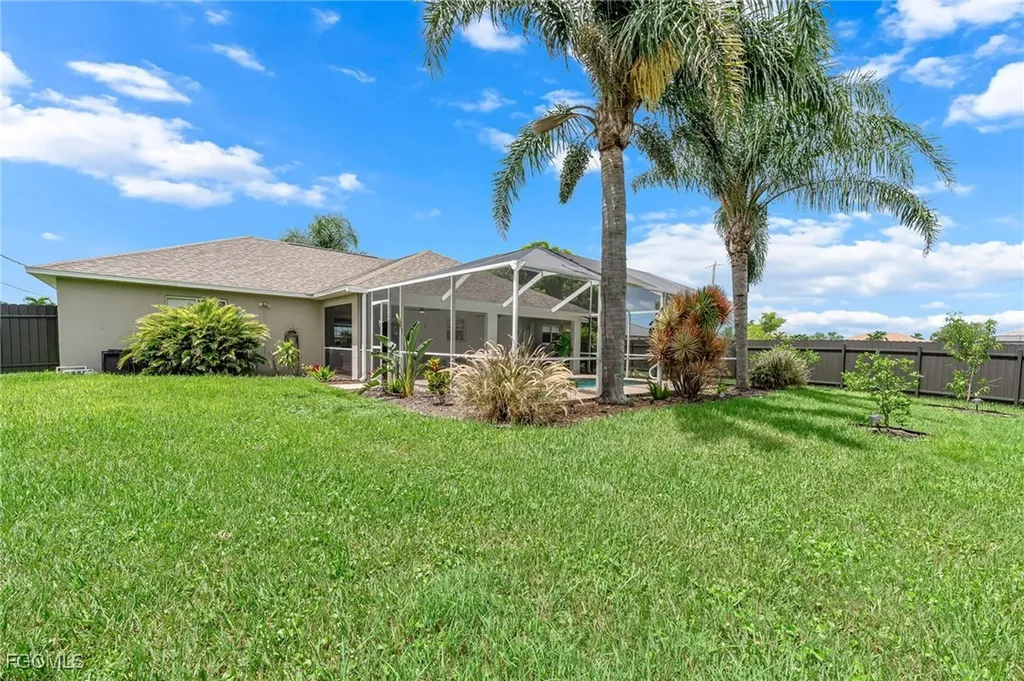 2335 SW 27th Street Cape Coral FL 33914
