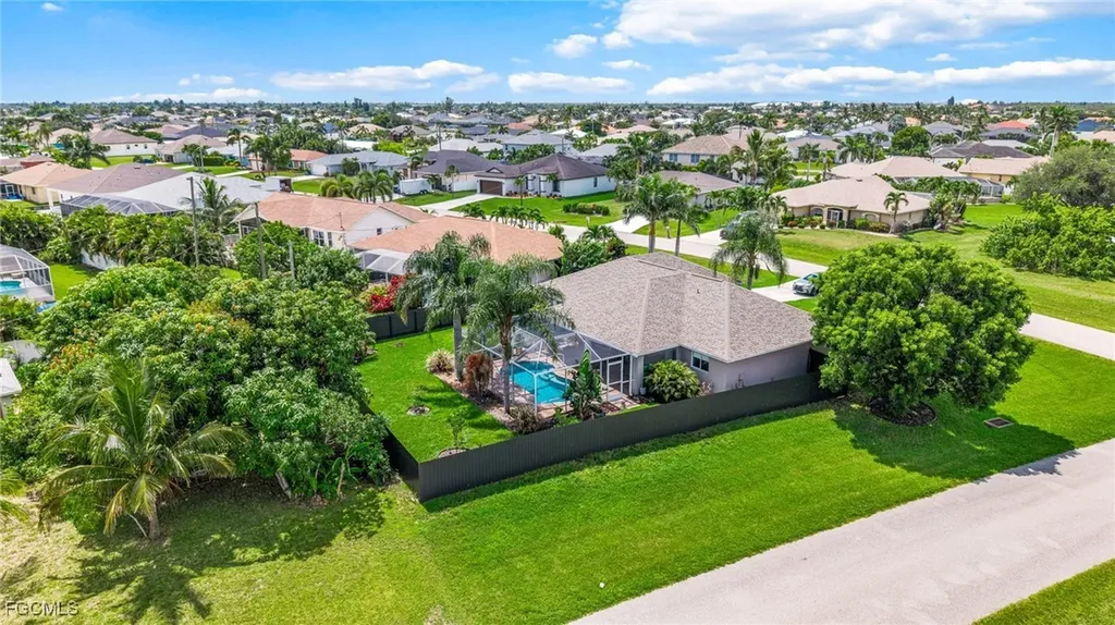 2335 SW 27th Street Cape Coral FL 33914