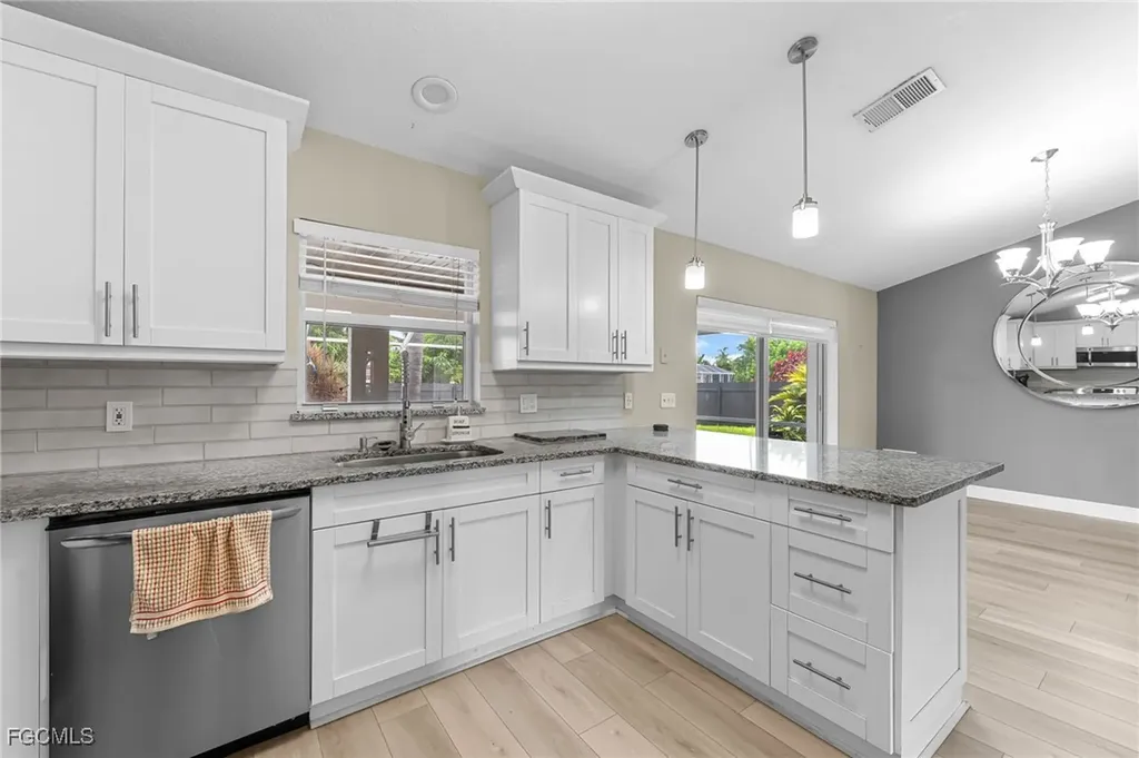 2335 SW 27th Street Cape Coral FL 33914