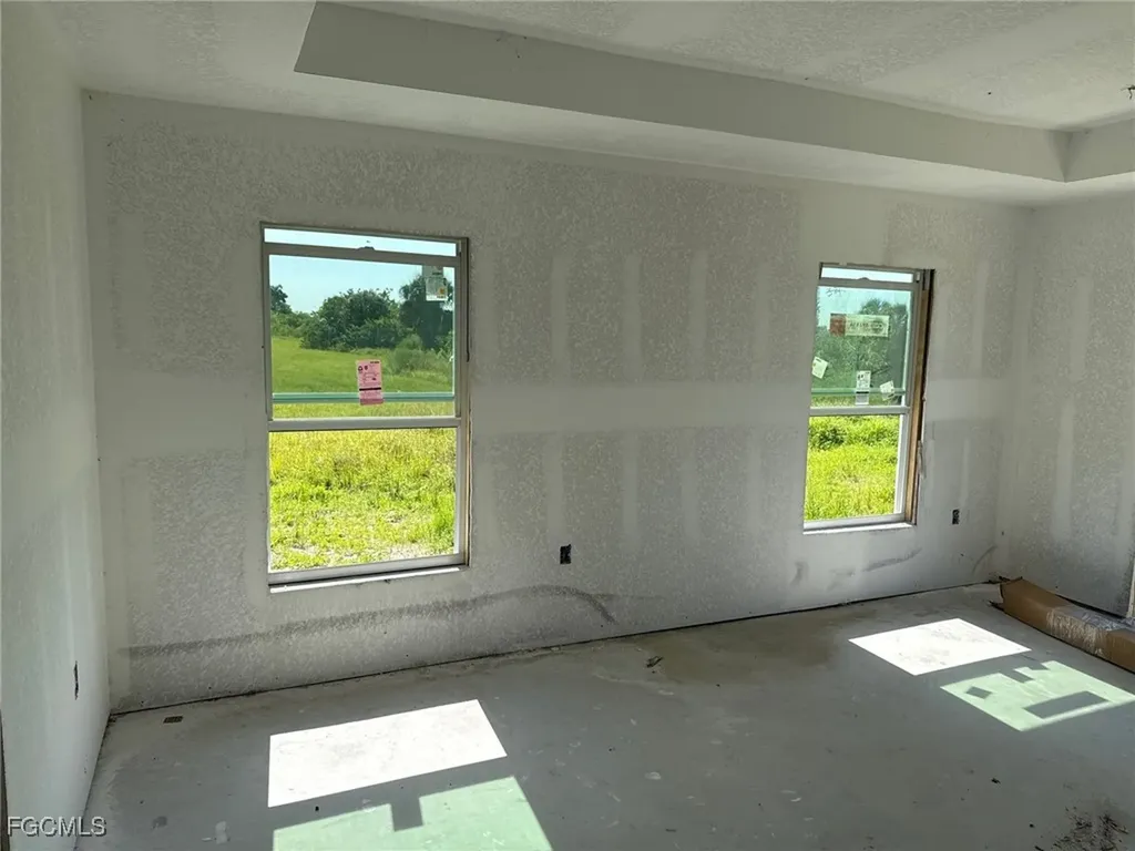 1724 NE 27th Terrace Cape Coral FL 33909