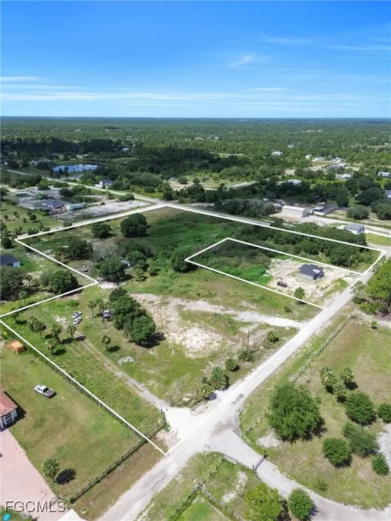 7583 7th Place Labelle FL 33935