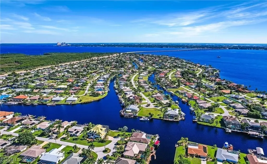 2236 SE 27th Street Cape Coral FL 33904