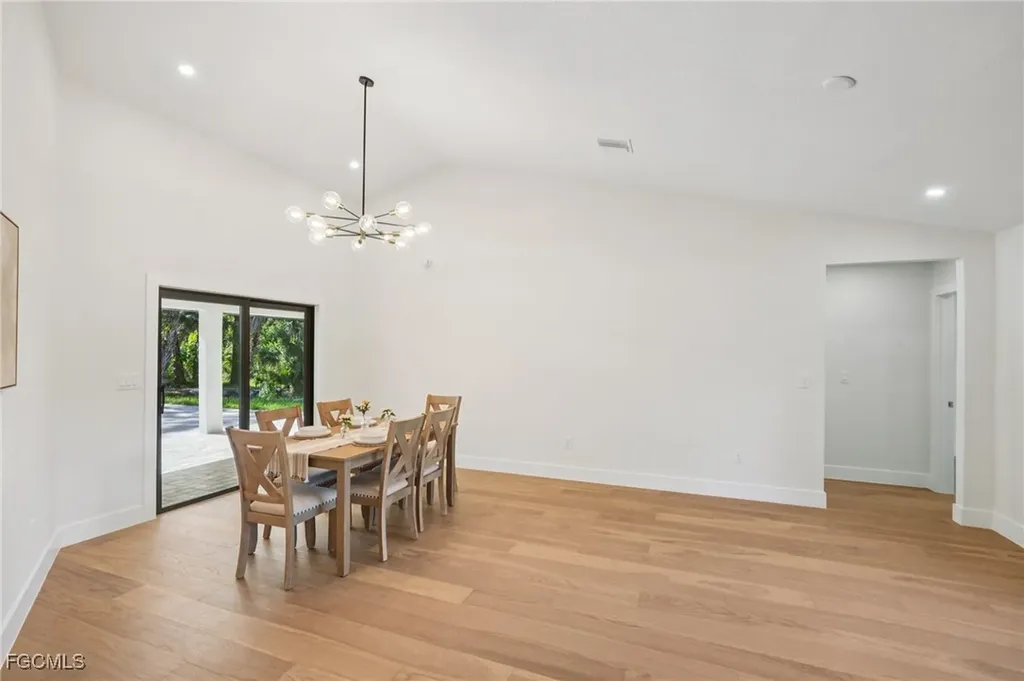 4322 Skates Circle Fort Myers FL 33905