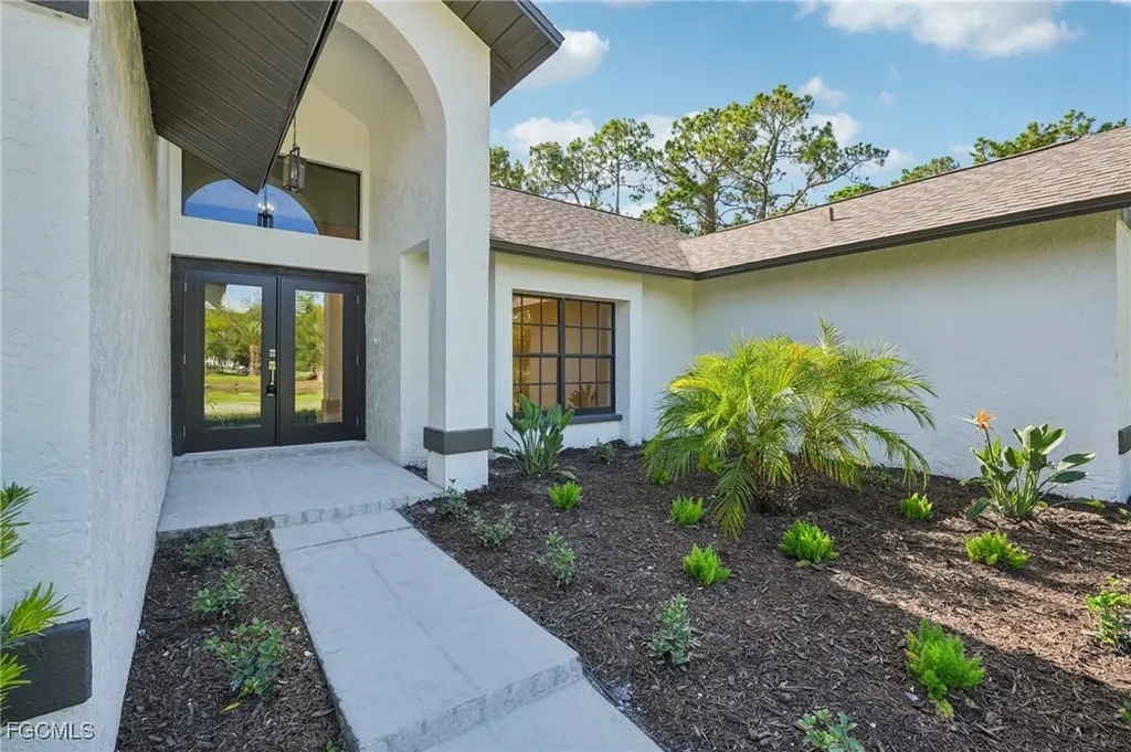 4322 Skates Circle Fort Myers FL 33905