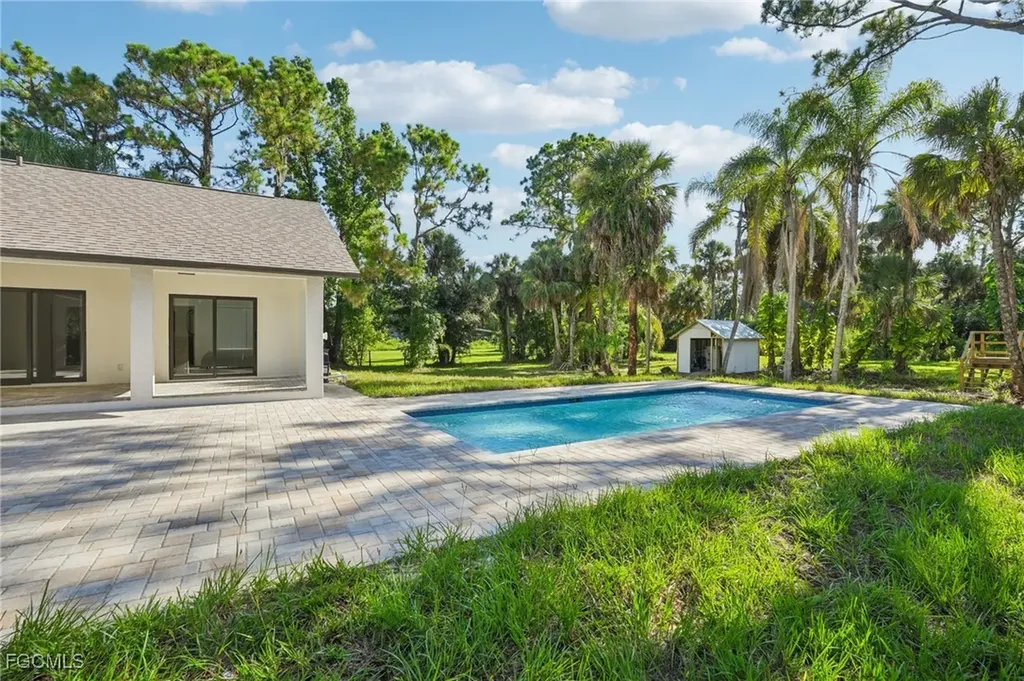 4322 Skates Circle Fort Myers FL 33905