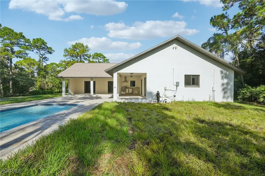 4322 Skates Circle Fort Myers FL 33905