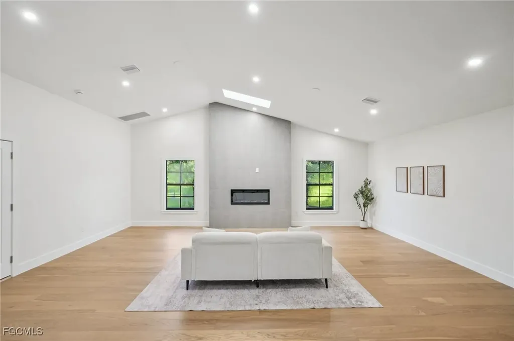 4322 Skates Circle Fort Myers FL 33905