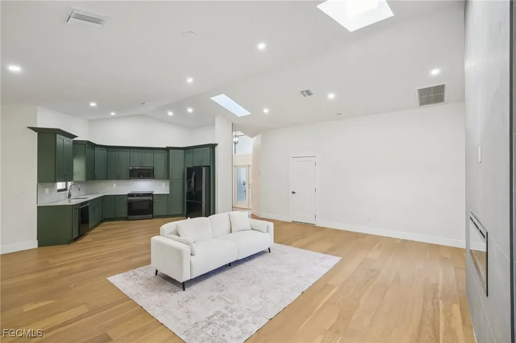 4322 Skates Circle Fort Myers FL 33905