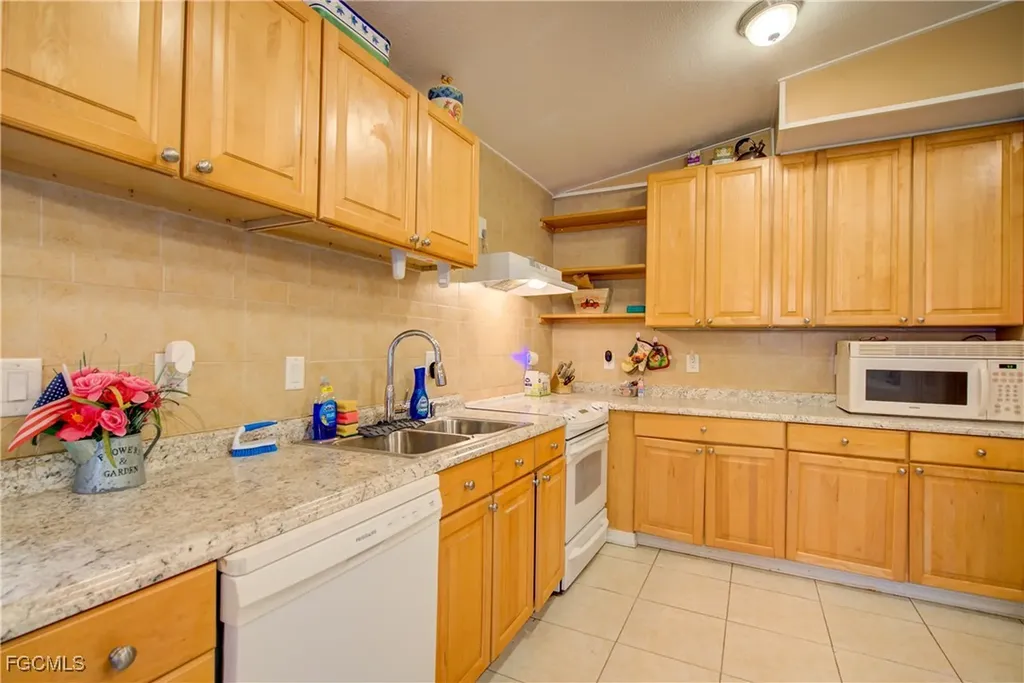 2405 Zoysia Lane North Fort Myers FL 33917