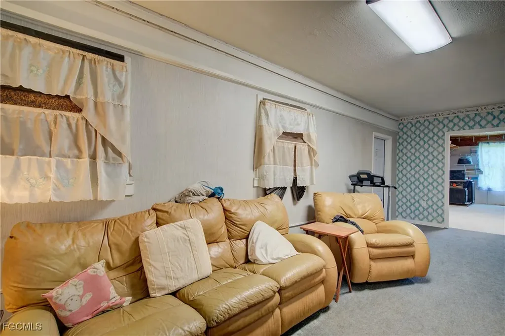 2405 Zoysia Lane North Fort Myers FL 33917