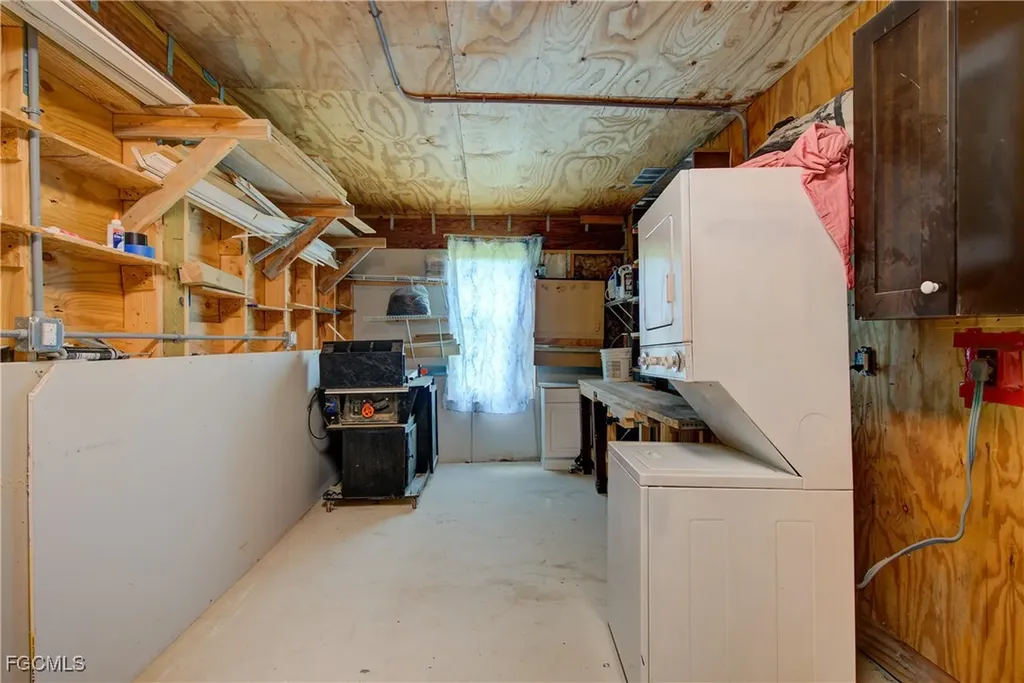 2405 Zoysia Lane North Fort Myers FL 33917