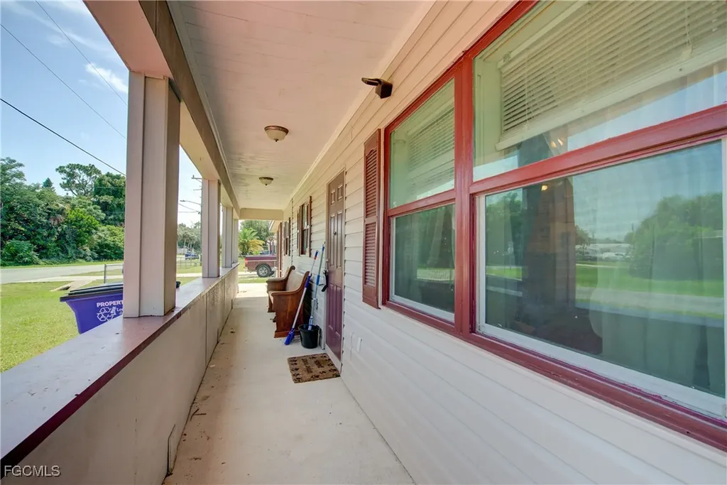 2405 Zoysia Lane North Fort Myers FL 33917