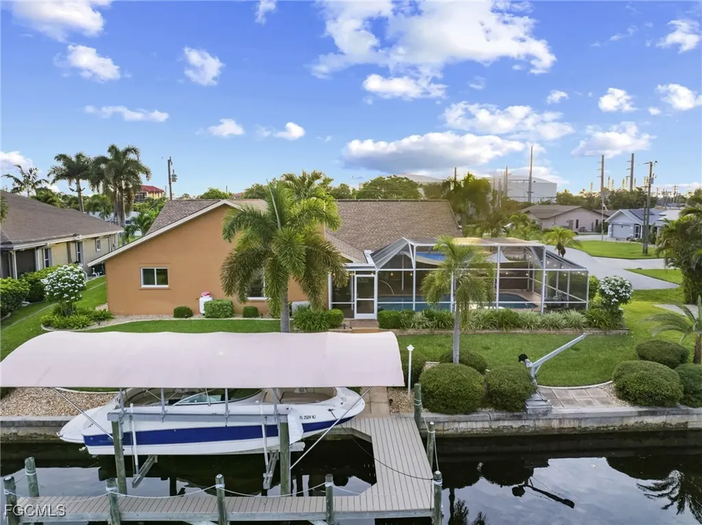 2515 SE 19th Avenue Cape Coral FL 33904