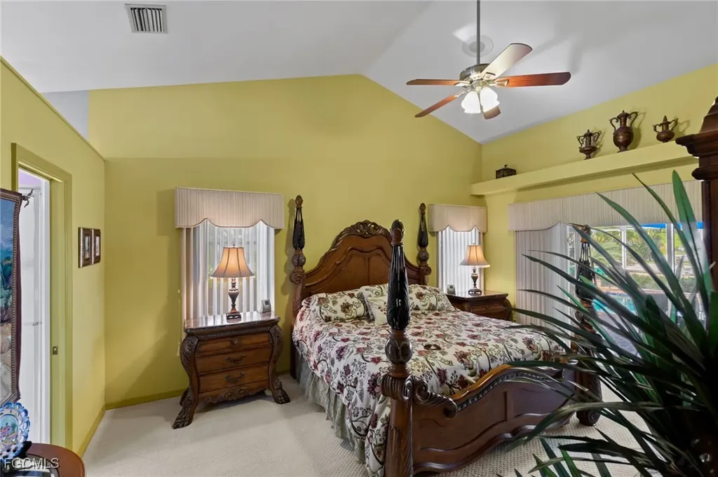 2515 SE 19th Avenue Cape Coral FL 33904