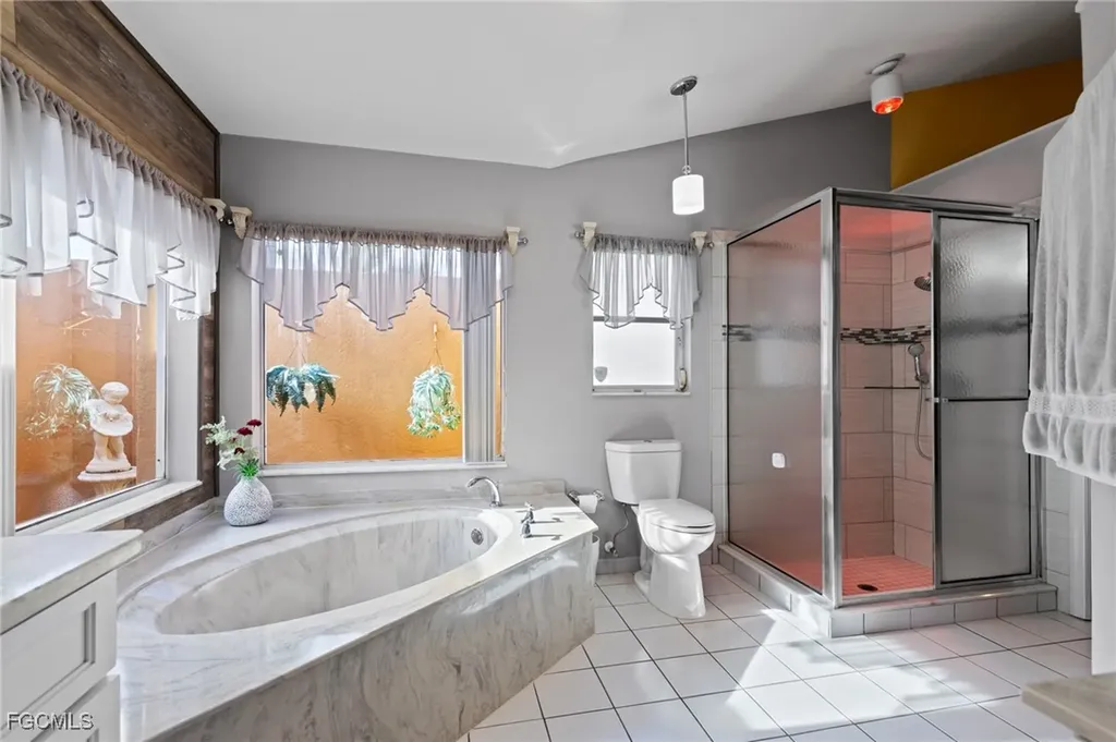 2515 SE 19th Avenue Cape Coral FL 33904