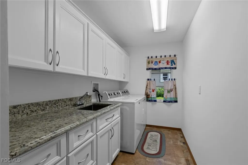 2515 SE 19th Avenue Cape Coral FL 33904