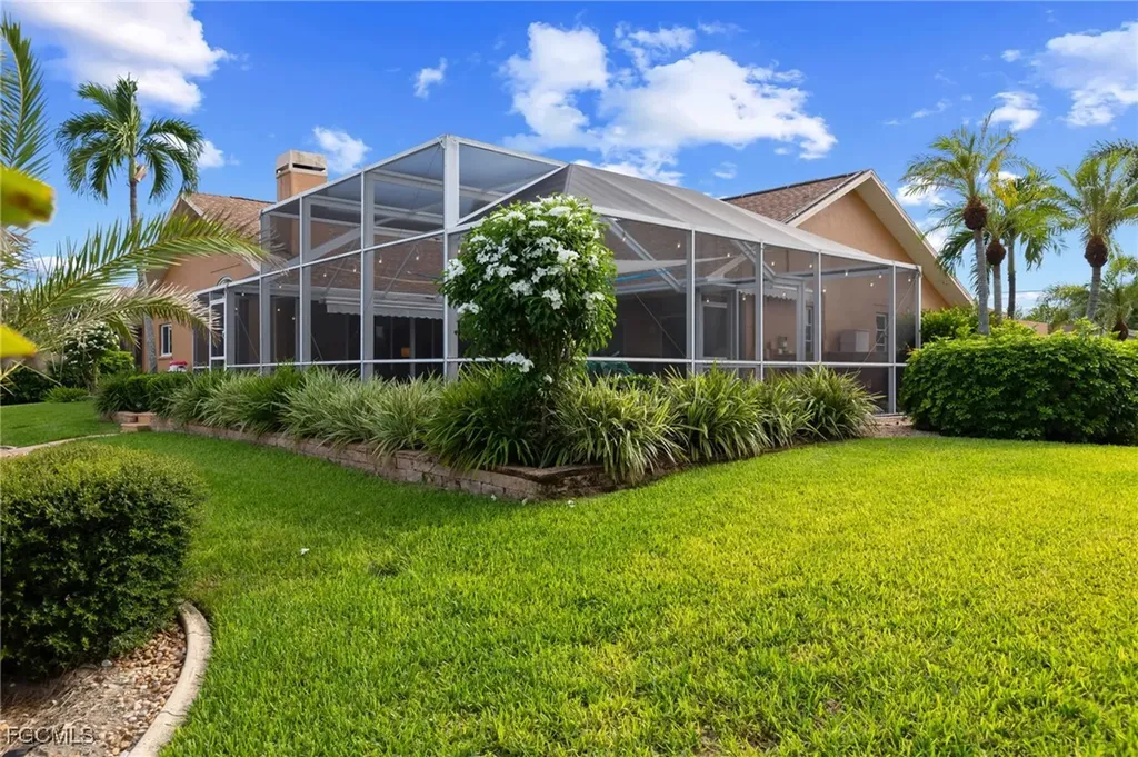 2515 SE 19th Avenue Cape Coral FL 33904