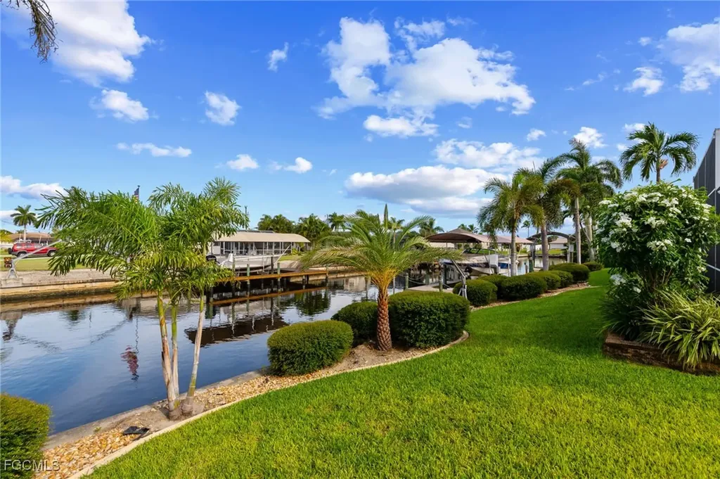 2515 SE 19th Avenue Cape Coral FL 33904