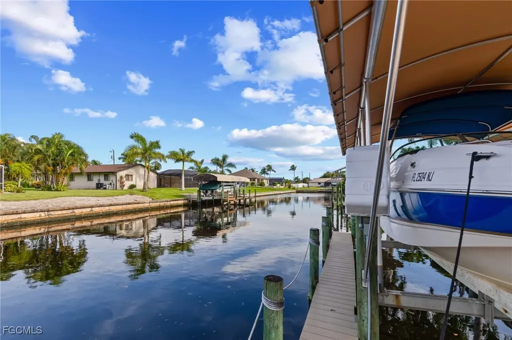 2515 SE 19th Avenue Cape Coral FL 33904