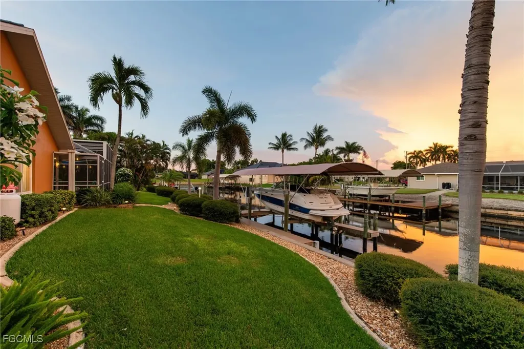 2515 SE 19th Avenue Cape Coral FL 33904