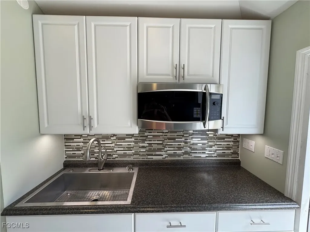 5902 Burrwood Court Fort Myers FL 33905