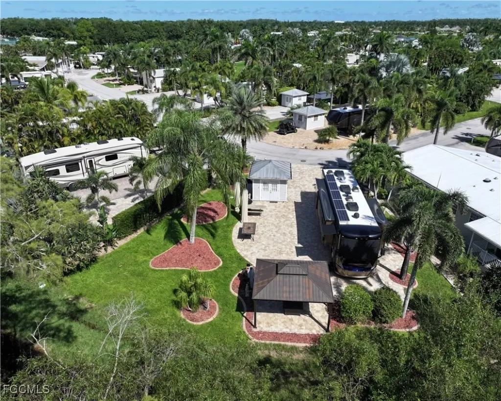 5902 Burrwood Court Fort Myers FL 33905