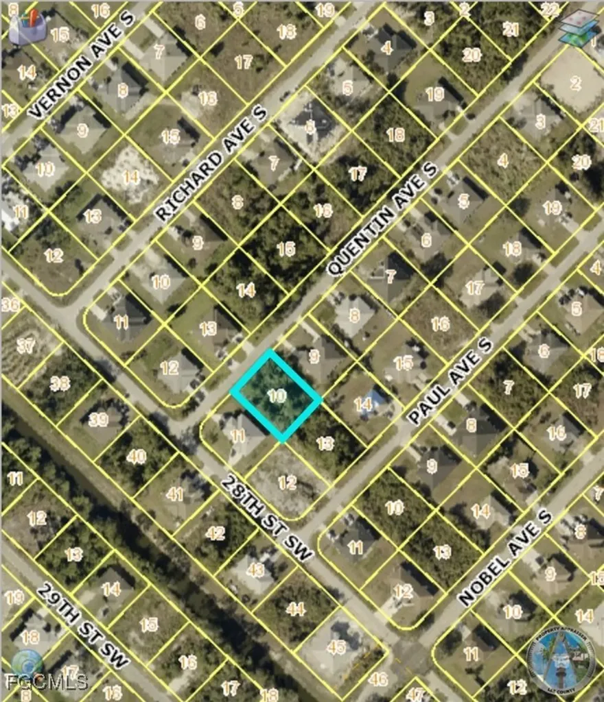 2437/2439 Quentin Avenue S Lehigh Acres FL 33973