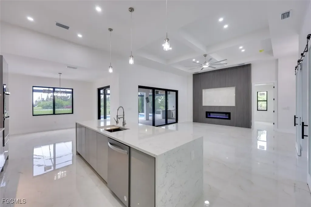 3436 SW 8th Street Cape Coral FL 33991