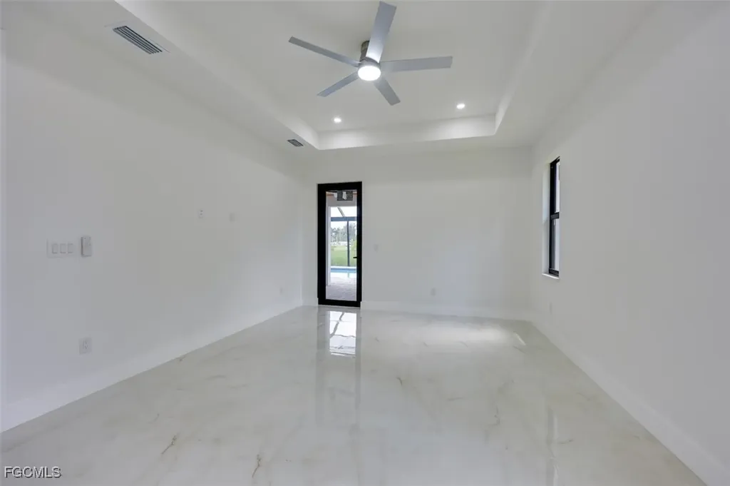 3436 SW 8th Street Cape Coral FL 33991