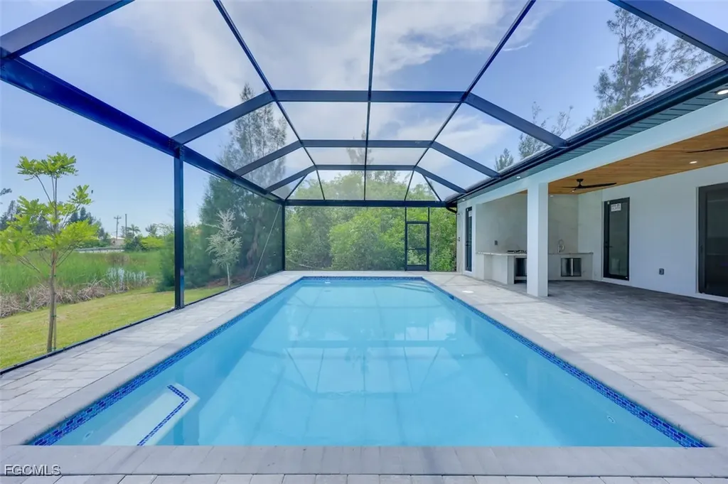 3436 SW 8th Street Cape Coral FL 33991