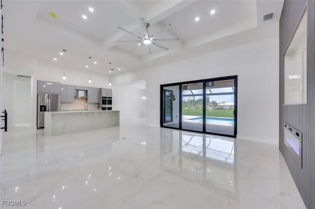 3436 SW 8th Street Cape Coral FL 33991