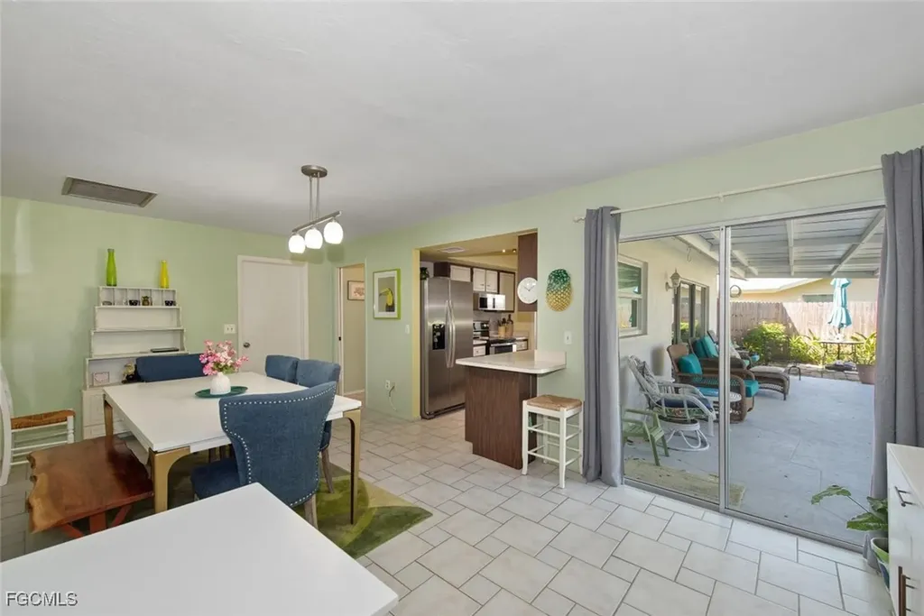 6520 Duquesne Drive Fort Myers FL 33919