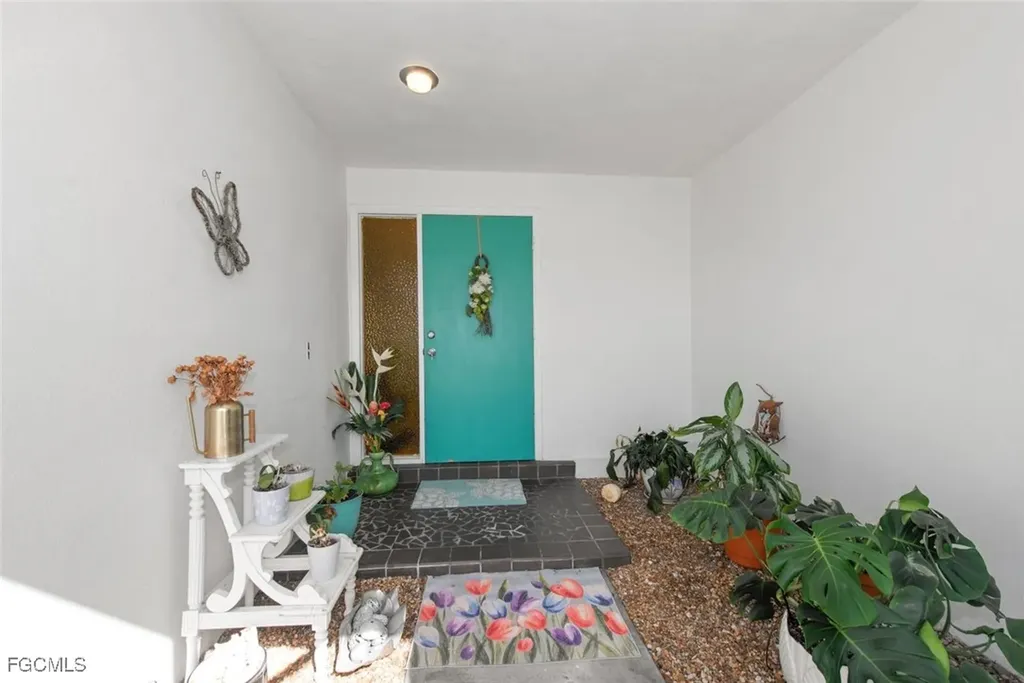 6520 Duquesne Drive Fort Myers FL 33919