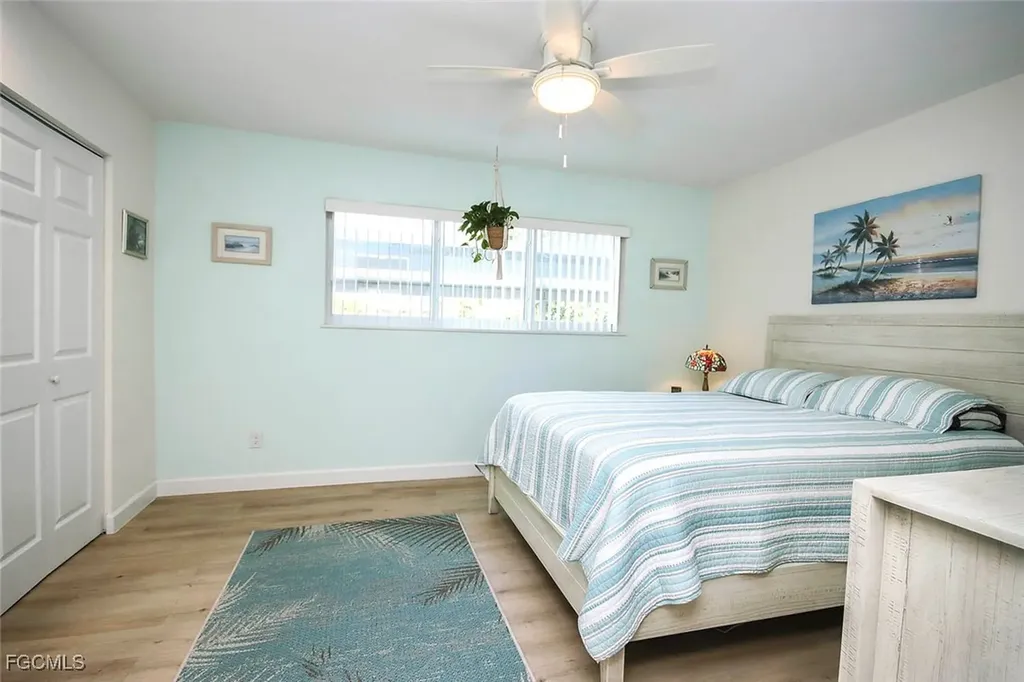 641 Periwinkle Way Sanibel FL 33957